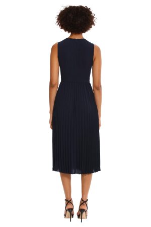 Women's Sleeveless Stretch Light Bubble Crepe Pleated Skirt Midi Dress